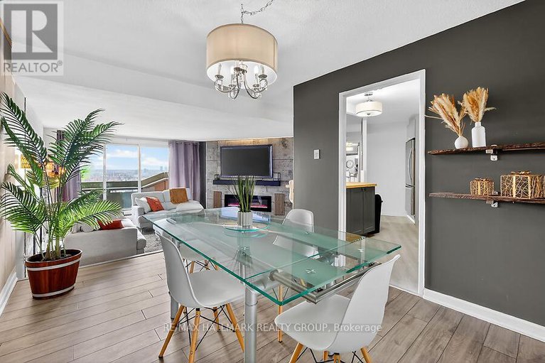 29377078/2505-1171-ambleside-drive/woodroffe/ottawa/ontario/K2B8E1_10