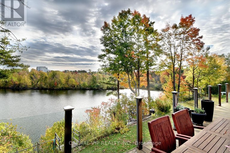 29690220/4-wellsmere-court-e/rideau-heightsrideau-river/ottawa/ontario/K2E8C2_8