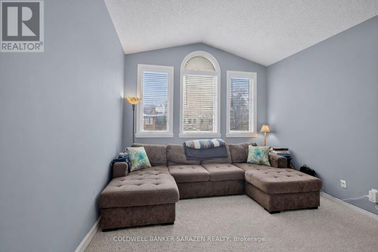 29569622/43-daventry-crescent/longfields/ottawa/ontario/K2J4N6_32