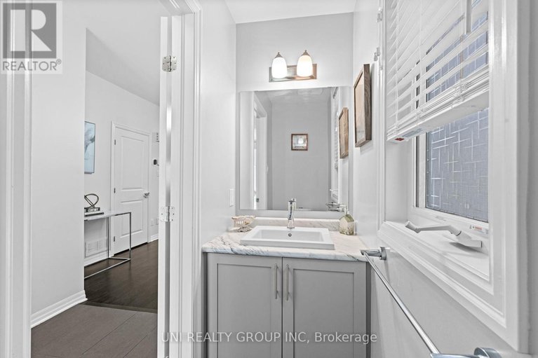 28837176/130-hawkeswood-drive/riverside-southgloucester-glen/ottawa/ontario/K4M0C1_21