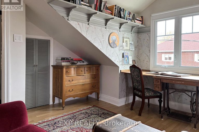 29677911/145-blackburn-avenue/sandy-hill/ottawa/ontario/K1N8A6_22