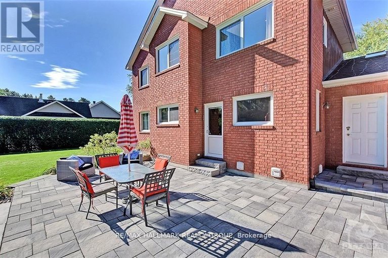 29662785/100-delong-drive/rothwell-heights/ottawa/ontario/K1J7E1_24