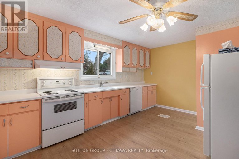 28297089/1341-raven-avenue/carlington/ottawa/ontario/K1Z7Y3_9
