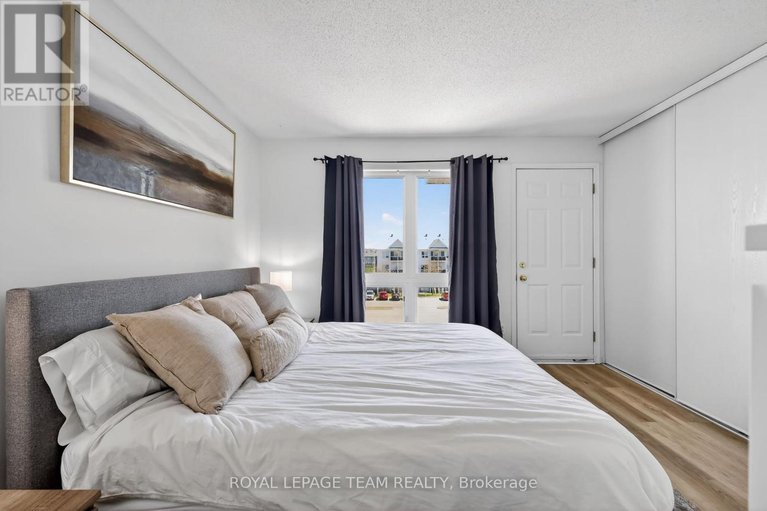 29668383/13-424-hillsboro-private/emerald-meadowstrailwest/ottawa/ontario/K2M3A8_24