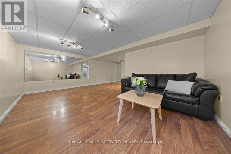 29623181/236-wabiskaw-private/stonebridge/ottawa/ontario/K2J0E5_34