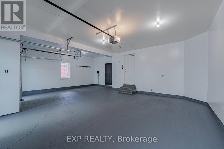 29038372/15-wellsmere-court/rideau-heightsrideau-river/ottawa/ontario/K2E8C2_46