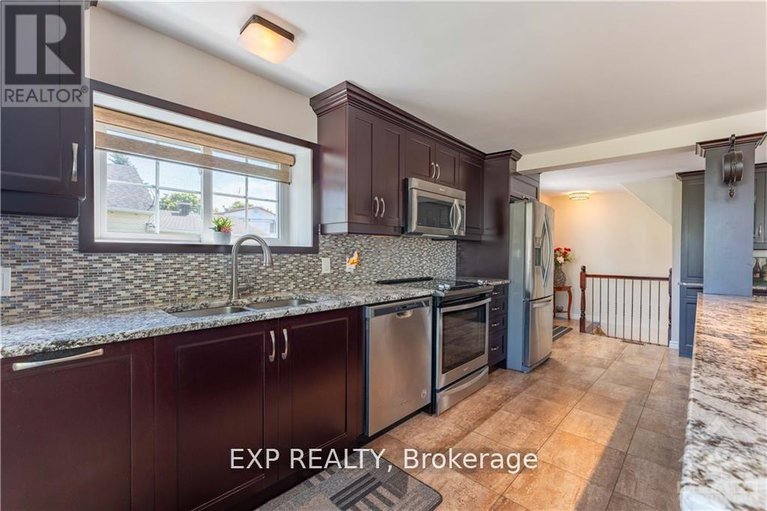 28509476/50-victoria-street-e/alexandria/north-glengarry/ontario/K0C1A0_8