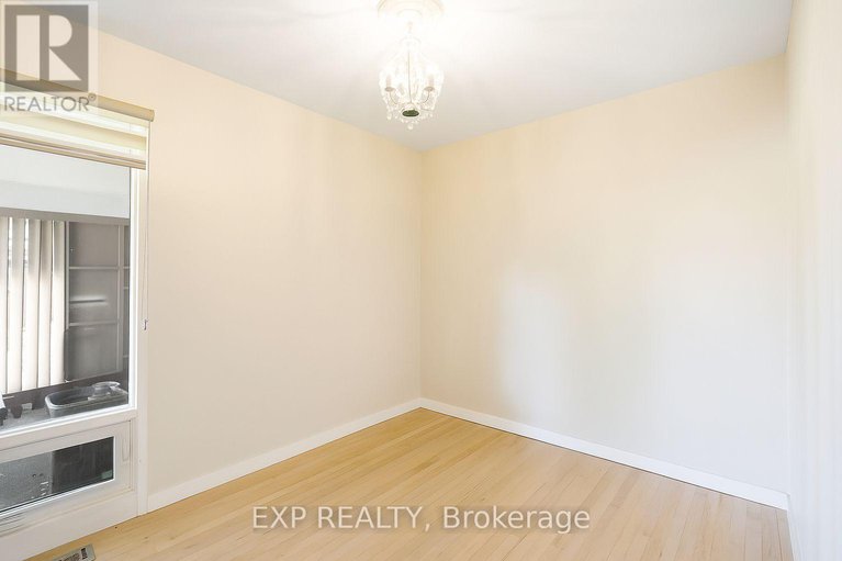 29107885/4-aberfeldy-street/arbeatha-park/ottawa/ontario/K2H6H5_20