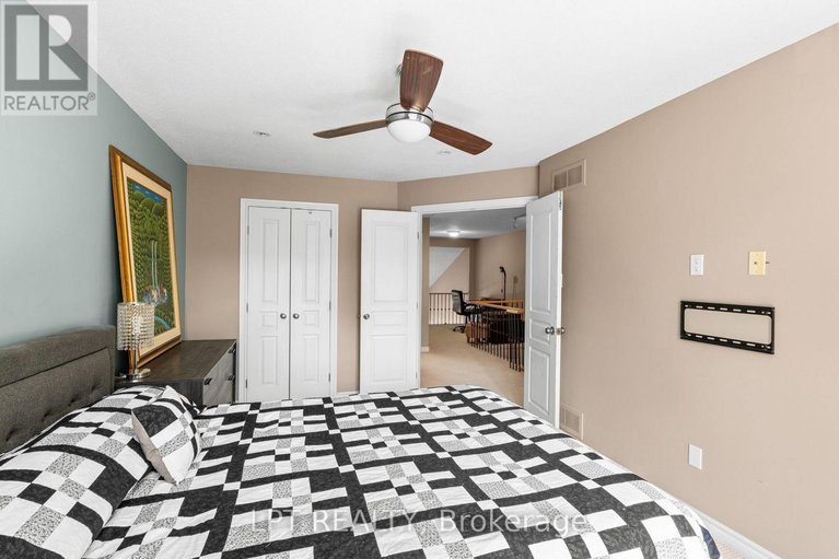 29592381/485-grey-seal-circle/riverside-southgloucester-glen/ottawa/ontario/K1V2H7_25