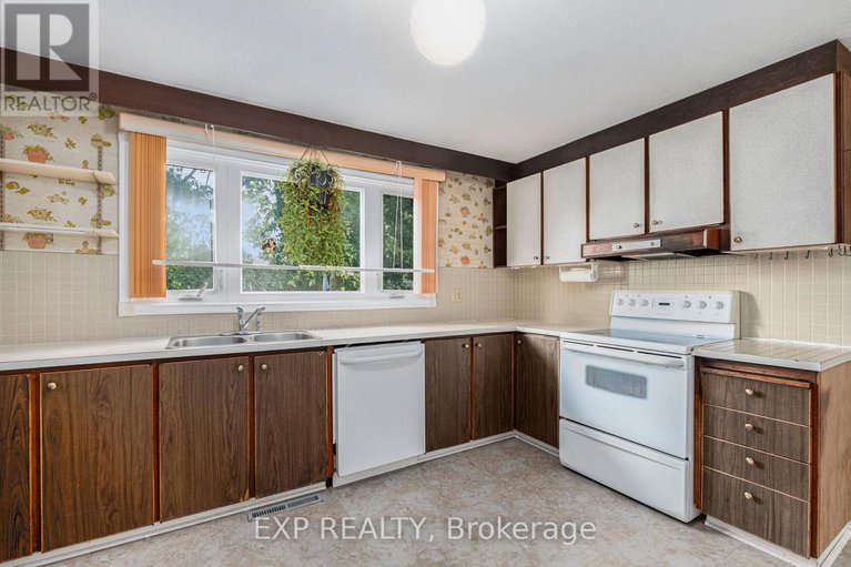 28561493/28-ashgrove-crescent/briargreen/ottawa/ontario/K2G0S3_10