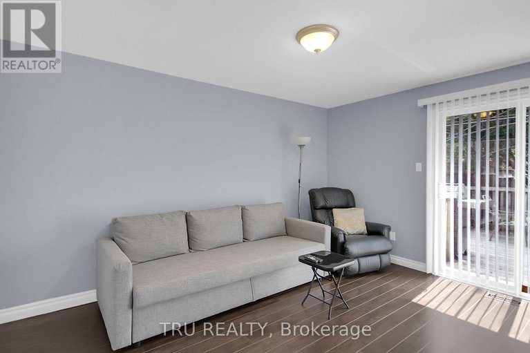 28783065/132-rothesay-drive/glencairnhazeldean/ottawa/ontario/K2L1P1_21