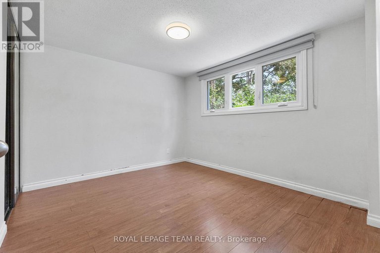28608553/29-ashgrove-crescent/briargreen/ottawa/ontario/K2G0S1_30