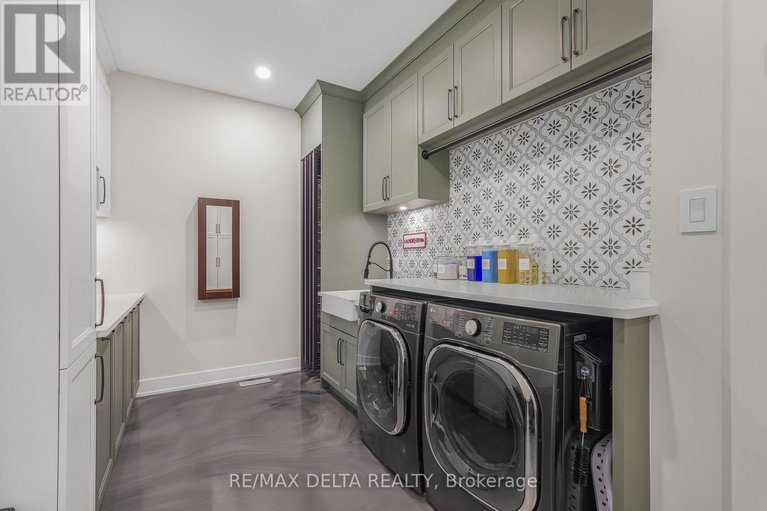 29456390/3815-old-highway-17-road/clarencerockland-twp/clarence-rockland/ontario/K4K1W2_19