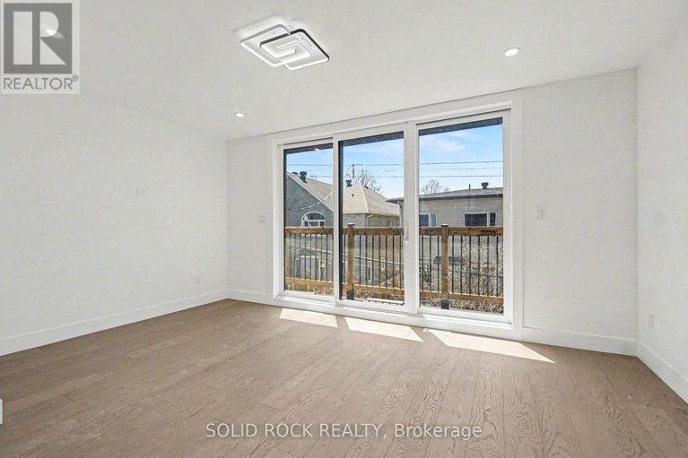 29669928/828-alpine-avenue/queensway-terrace-north/ottawa/ontario/K2B5R6_17