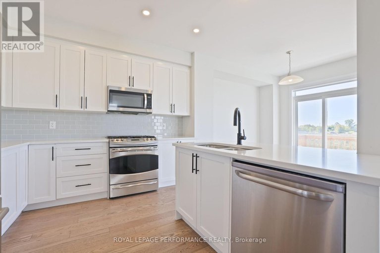 29210411/116-main-halyard-lane/half-moon-bay/ottawa/ontario/K2J7B6_15