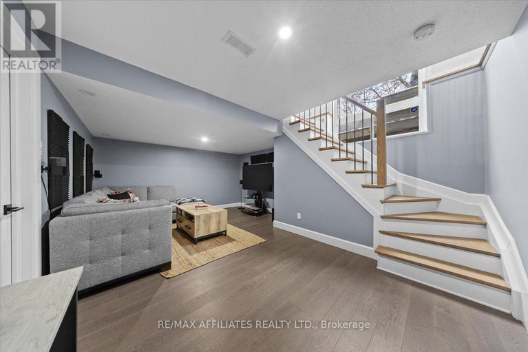 29171226/2065-breezewood-street/springridgeeast-village/ottawa/ontario/K4A4R8_32