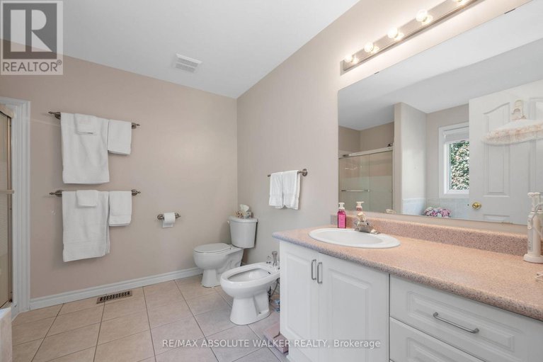 28543376/1867-springridge-drive/springridgeeast-village/ottawa/ontario/K4A4R1_24