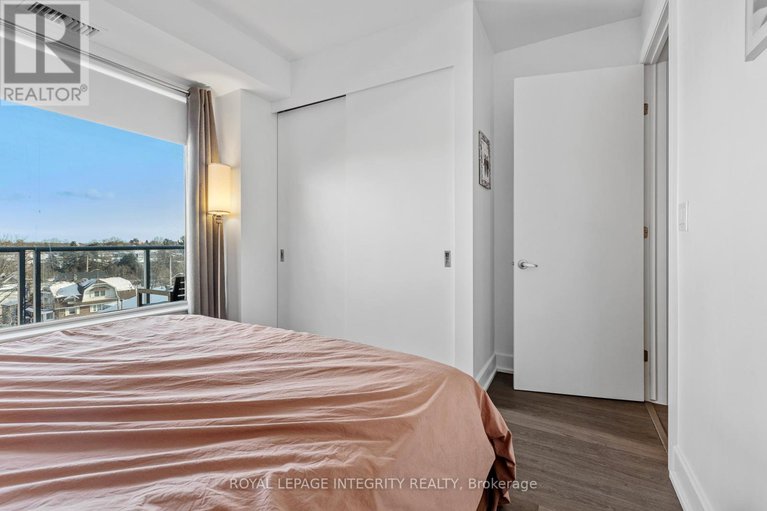 29169526/410-7-marquette-avenue/vanier/ottawa/ontario/K1L8A7_15