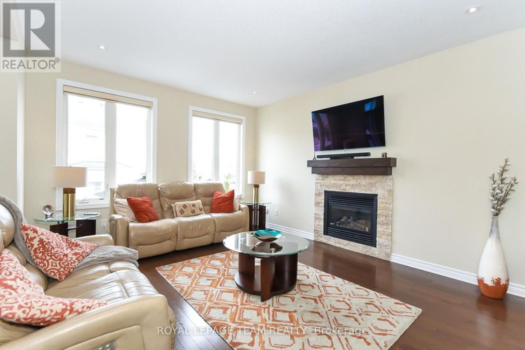 28510374/3519-woodroffe-avenue/strandherd/ottawa/ontario/K2G7A7_16