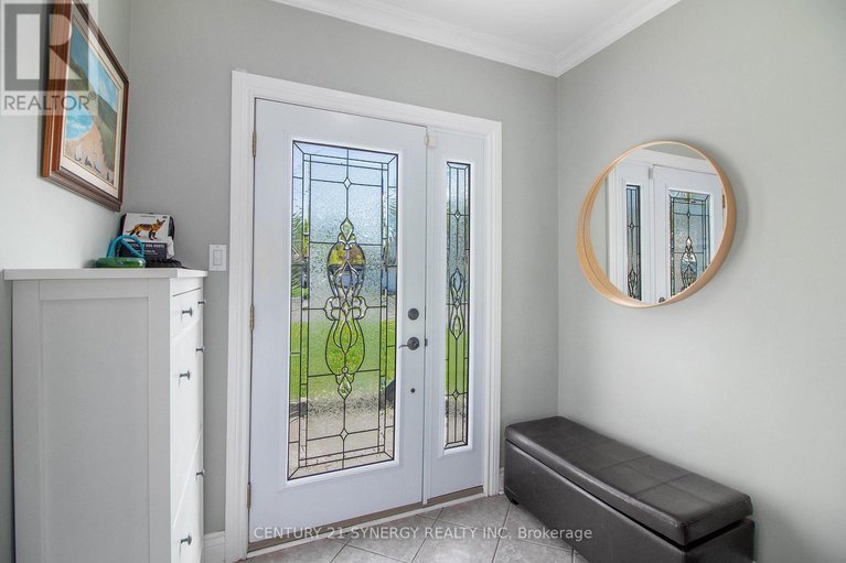 28332843/453-pleasant-park-road/alta-vistafaircrest-heights/ottawa/ontario/K1H5M9_4
