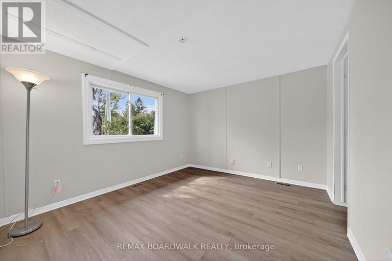 29539309/10-fringewood-drive/fringewood/ottawa/ontario/K2S1T1_17