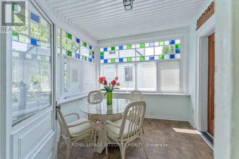 28694404/72-lakeshore-drive/morrisburg/south-dundas/ontario/K0C1X0_26