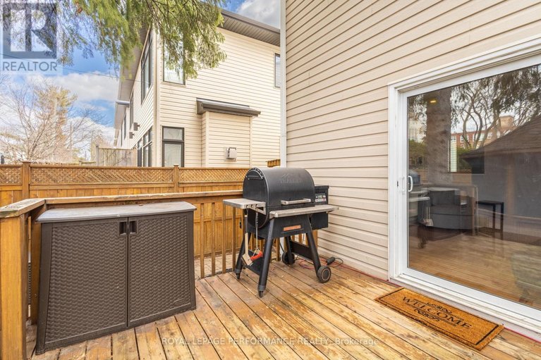 29606719/219-switzer-avenue/westborohampton-park/ottawa/ontario/K1Z7H8_38