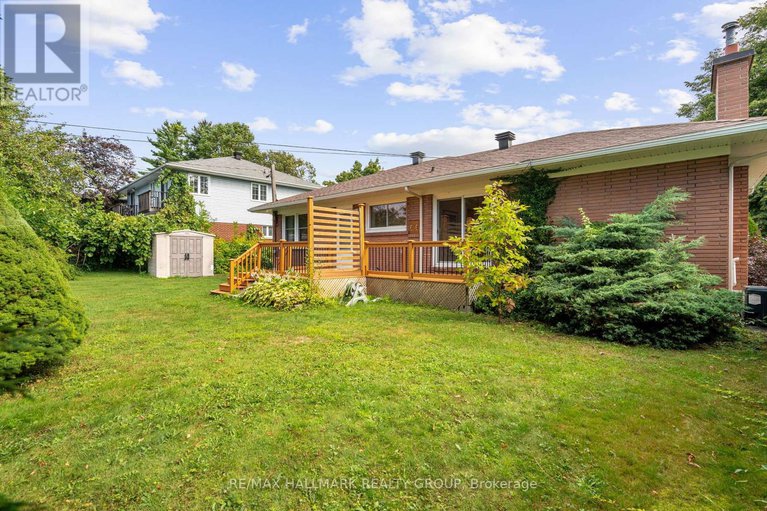 28828151/1986-saunderson-drive/elmvale-acres/ottawa/ontario/K1G2E2_24