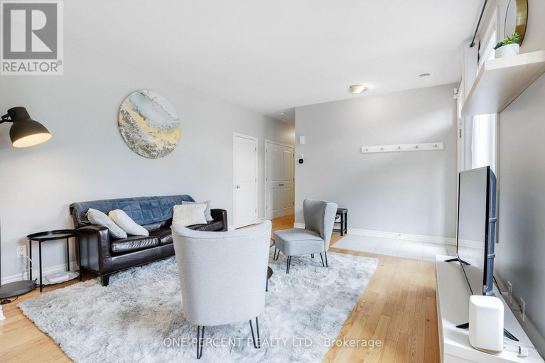 29612746/i-735-dearborn-private/blossom-parkkemp-parkfindlay-creek/ottawa/ontario/K1T0W3_10