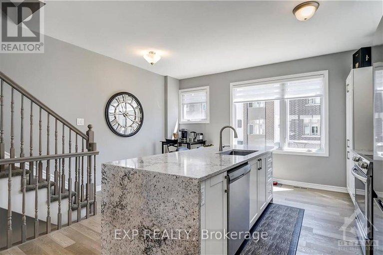 28943823/213-makadewa-private/cfb-rockcliffe-and-area/ottawa/ontario/K1K4Z8_2