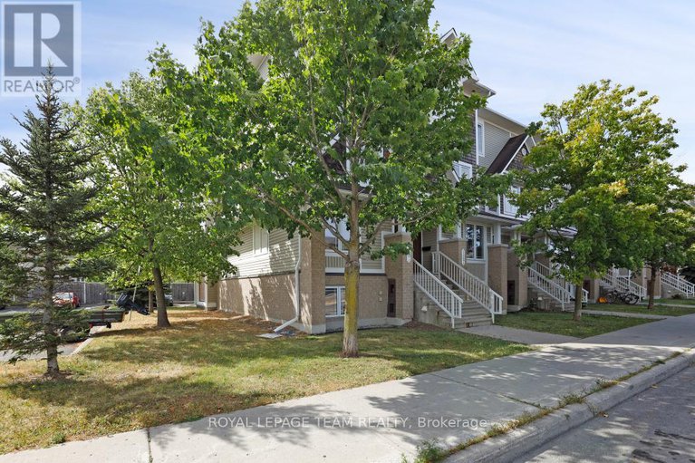 28754800/a-560-chapman-mills-drive/strandherd/ottawa/ontario/K2J3V2_2