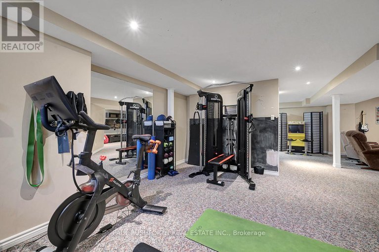 29407561/6192-voyageur-drive/convent-glen/ottawa/ontario/K1C2W3_40