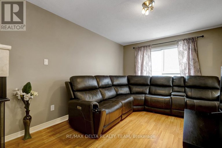 29163520/1590-cedar-mills-road/chateauneuf/ottawa/ontario/K1C7M1_8
