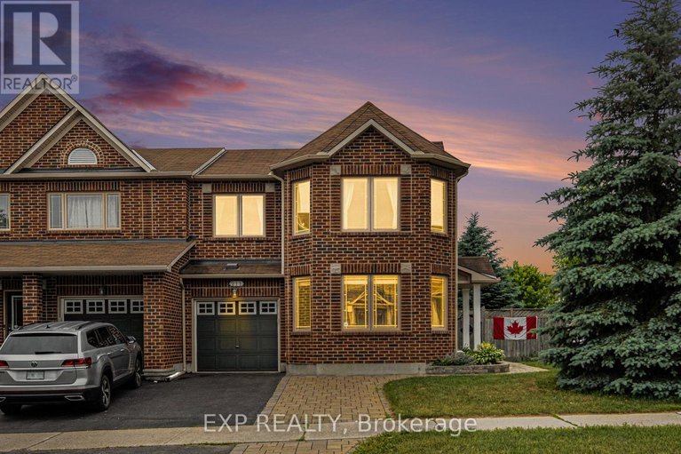 28543377/211-leamington-way/strandherd/ottawa/ontario/K2J3T4_1