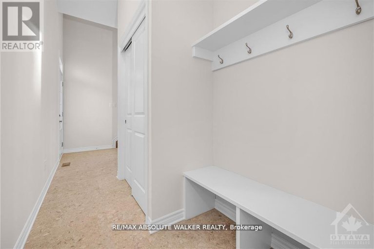 28680131/702-du-rivage-street/town-of-rockland/clarence-rockland/ontario/K4K0K1_14