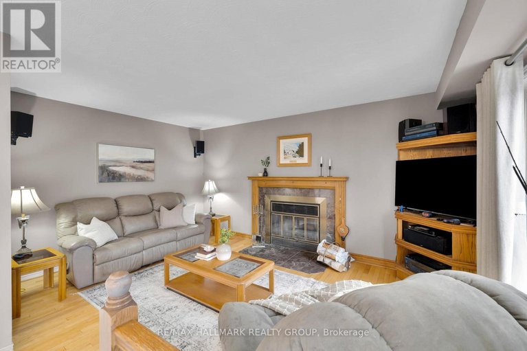 29571955/5-ellisson-way/hunt-club-park/ottawa/ontario/K1G4N9_18