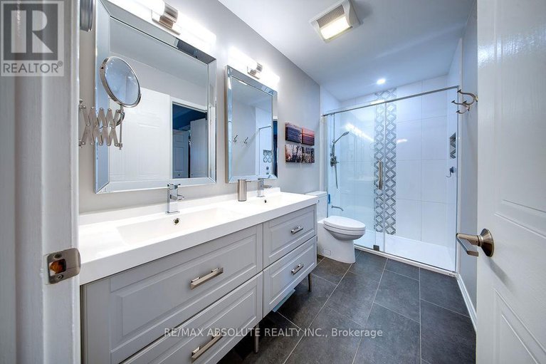 28995022/37-randall-james-drive/stittsville-central/ottawa/ontario/K2S1L9_17