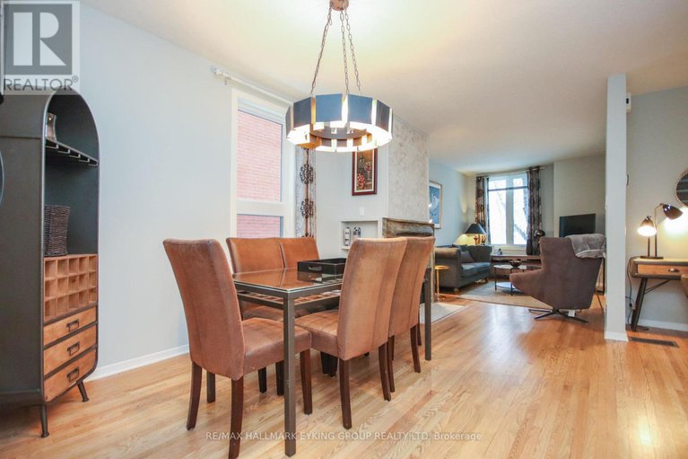 28220496/239-york-street/lower-town/ottawa/ontario/K1N5T9_15