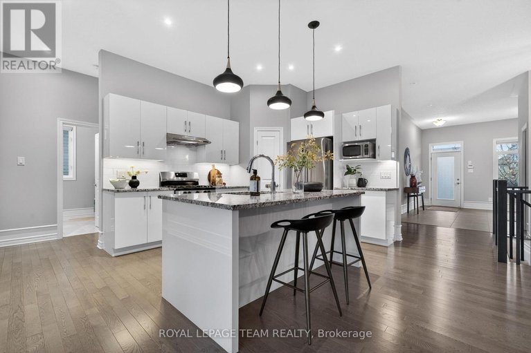 29680276/324-long-acres-street/bridlewood/ottawa/ontario/K2M0H4_20