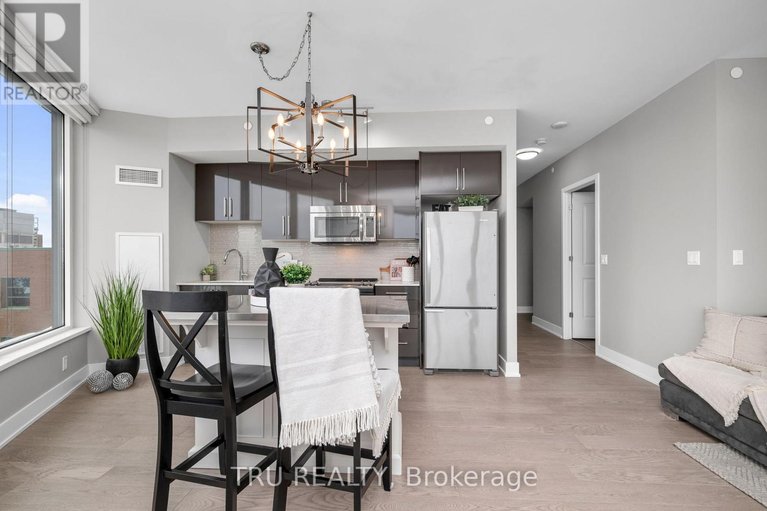 29586407/910-485-richmond-road/westboro-west/ottawa/ontario/K2A3W9_12