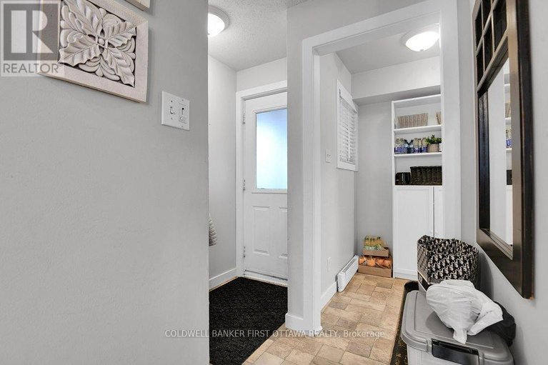 29633172/604-tanguay-court/katimavik/ottawa/ontario/K2L3X3_10