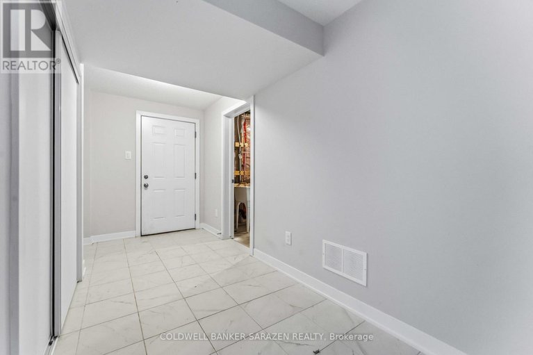 29275906/412-appalachian-circle/half-moon-bay/ottawa/ontario/K2J6X4_44