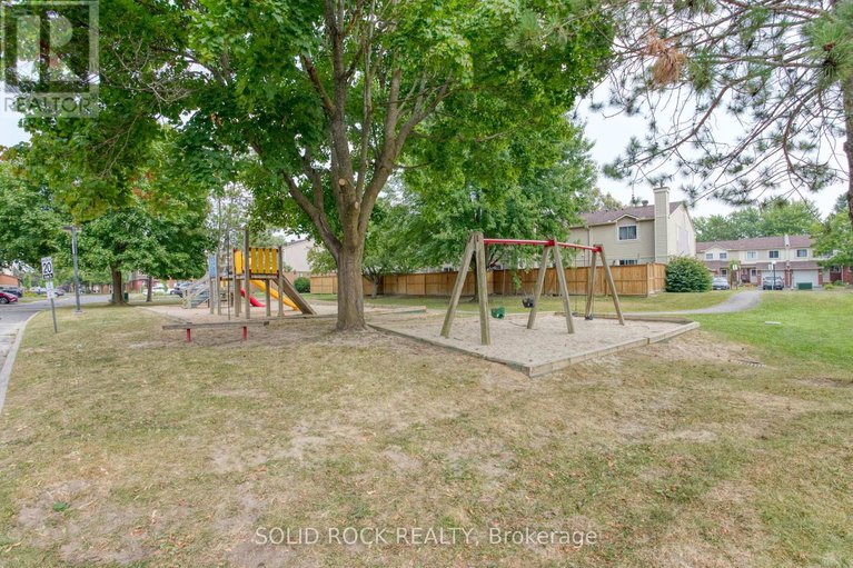 28913498/12-463-canotia-place/fallingbrookpineridge/ottawa/ontario/K4A2K2_27