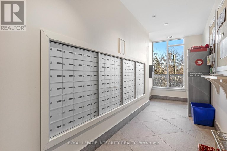 29169526/410-7-marquette-avenue/vanier/ottawa/ontario/K1L8A7_31