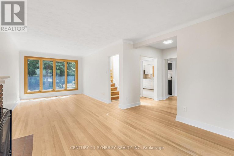 28847184/2170-berwick-avenue/bel-air-park/ottawa/ontario/K2C0Y3_8