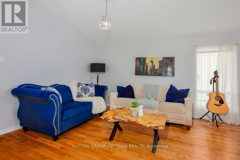 28548965/223-des-outaouais-street/town-of-rockland/clarence-rockland/ontario/K4K1G2_15