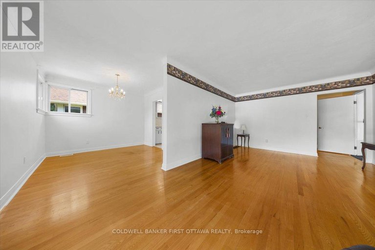 28744577/2146-rushton-road/mckellar-heightsglabar-park/ottawa/ontario/K2A1N7_8