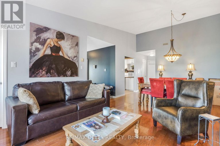 29507565/208-2927-laurier-street/town-of-rockland/clarence-rockland/ontario/K4K1T8_5