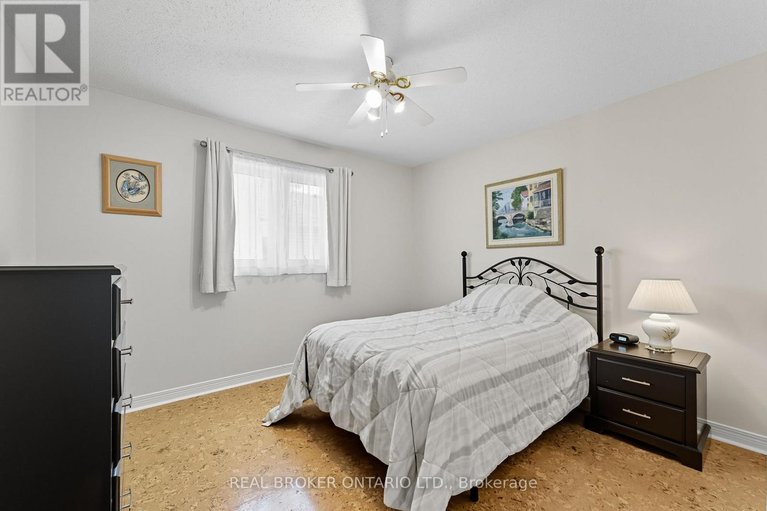 28843559/6-candow-crescent/stittsville-north/ottawa/ontario/K2S1K7_27