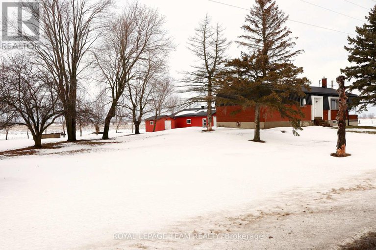 29246575/12121-liscumb-road/north-dundas-winchester-twp/north-dundas/ontario/K0C2K0_1